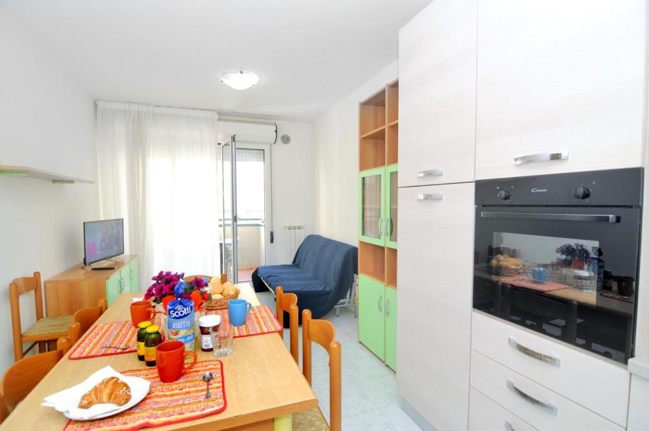 Cristoforo Colombo Appartement Caorle Buitenkant foto